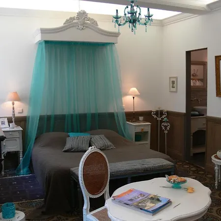 拉图尔特大厦酒店 招待所 屈屈尼昂