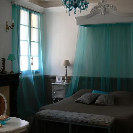 Guest house Maison D'hote La Tourette 4*